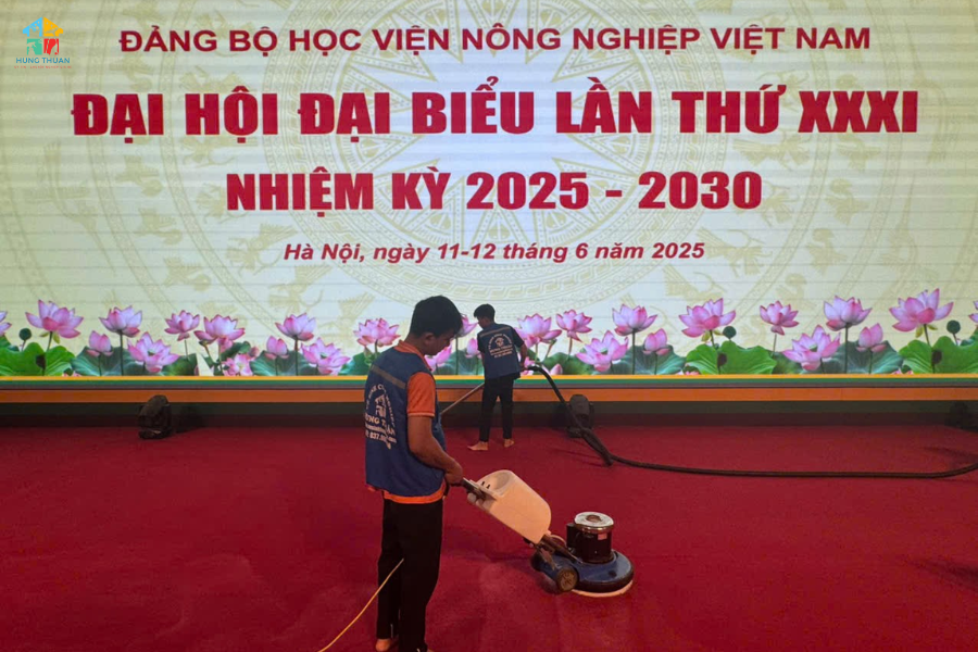 Giặt thảm phường Việt Hưng (10)