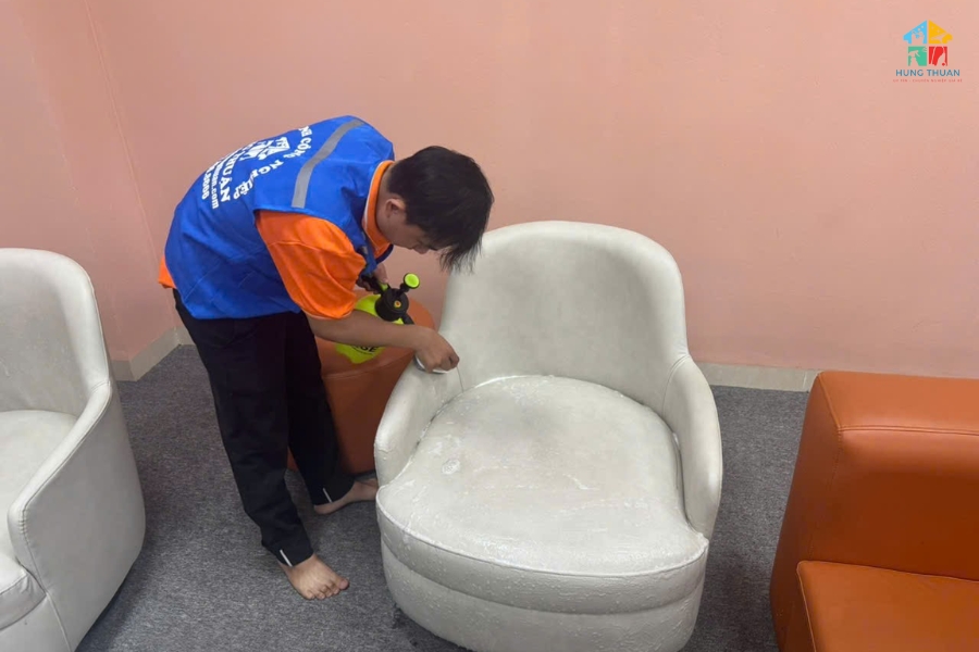 dịch vụ giặt ghế sofa giá rẻ
