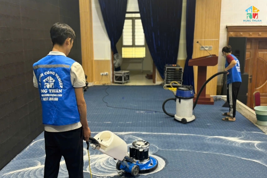 giat tham trai san (2) Dịch vụ giặt thảm trải sàn tại Hà Nội của Vệ Sinh Hưng Thuận