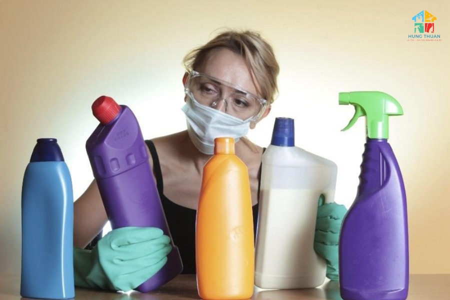Mẹo chọn mua nước tẩy thảm an toàn