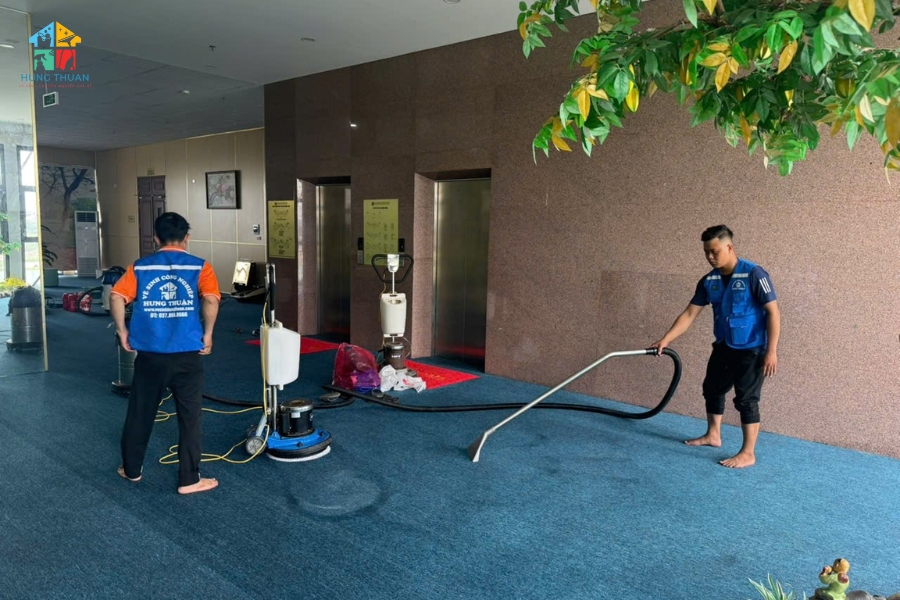 thuê người vệ sinh thảm