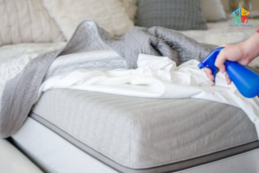 Khử mùi nệm tận nhà (3)