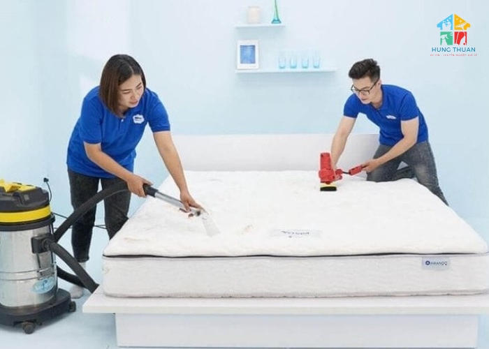 Cách giặt nệm bằng máy hút bụi (4)