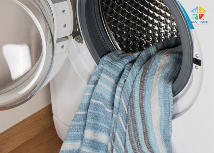 Cách giặt vỏ nệm bằng máy giặt Cách giặt vỏ nệm bằng máy giặt