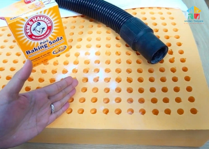 Cách vệ sinh nệm bằng baking soda (6) Cách vệ sinh nệm bằng baking soda (6)