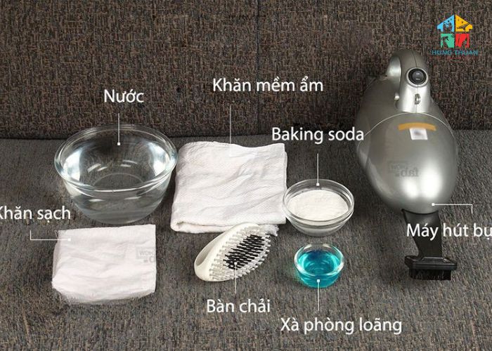 Cách làm sạch sofa gỗ đệm rời (2)