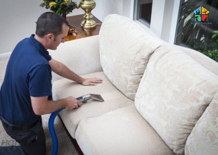 Cách tẩy vết trà trên ghế sofa nỉ (5)