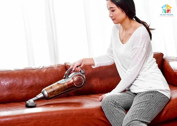 Sai lầm khi tự vệ sinh sofa da (3) Sai lầm khi tự vệ sinh sofa da (3)
